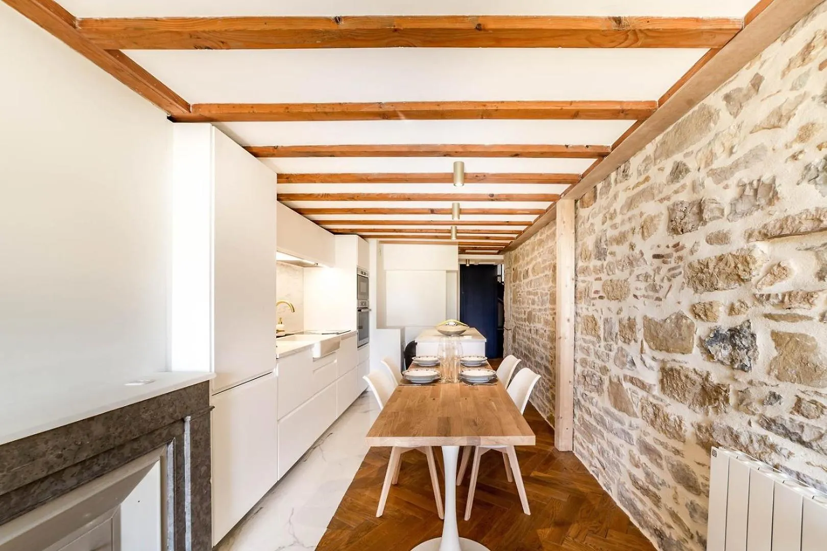 High-End Apartment Overlooking The Quays Ail Lyon